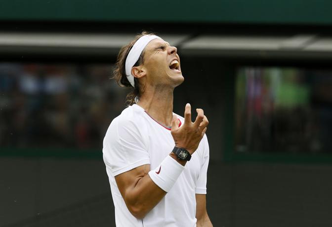 Infine a Wimbledon, Nadal esce addirittura al primo turno, sorpreso dal belga n.135 Atp Steve Darcis. LaPresse